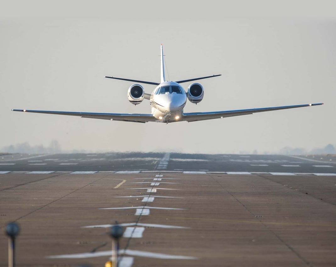 Long-Haul Charter With Positioning Legs 
 A press-down in Texas needs a component from Seattle by morning. Ground cannot