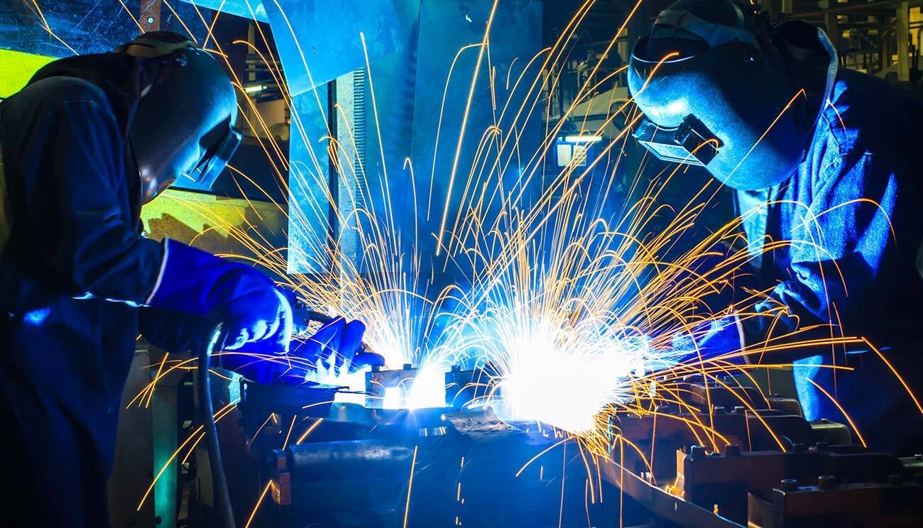 factory-workers-1