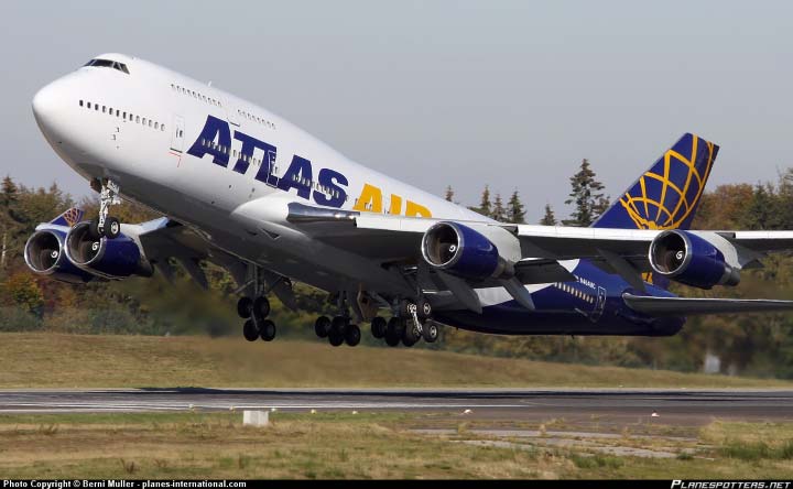 atlas-air-boeing-747-air-freight.png
